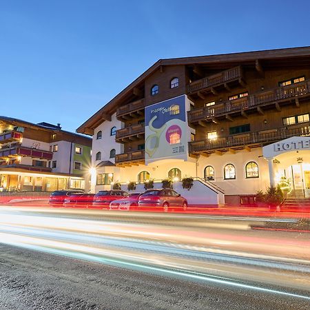 Boutique House Happyellow Saalbach-Hinterglemm Exterior foto