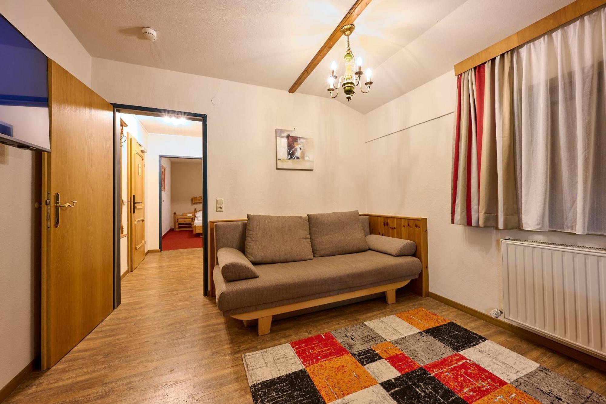 Boutique House Happyellow Saalbach-Hinterglemm Exterior foto