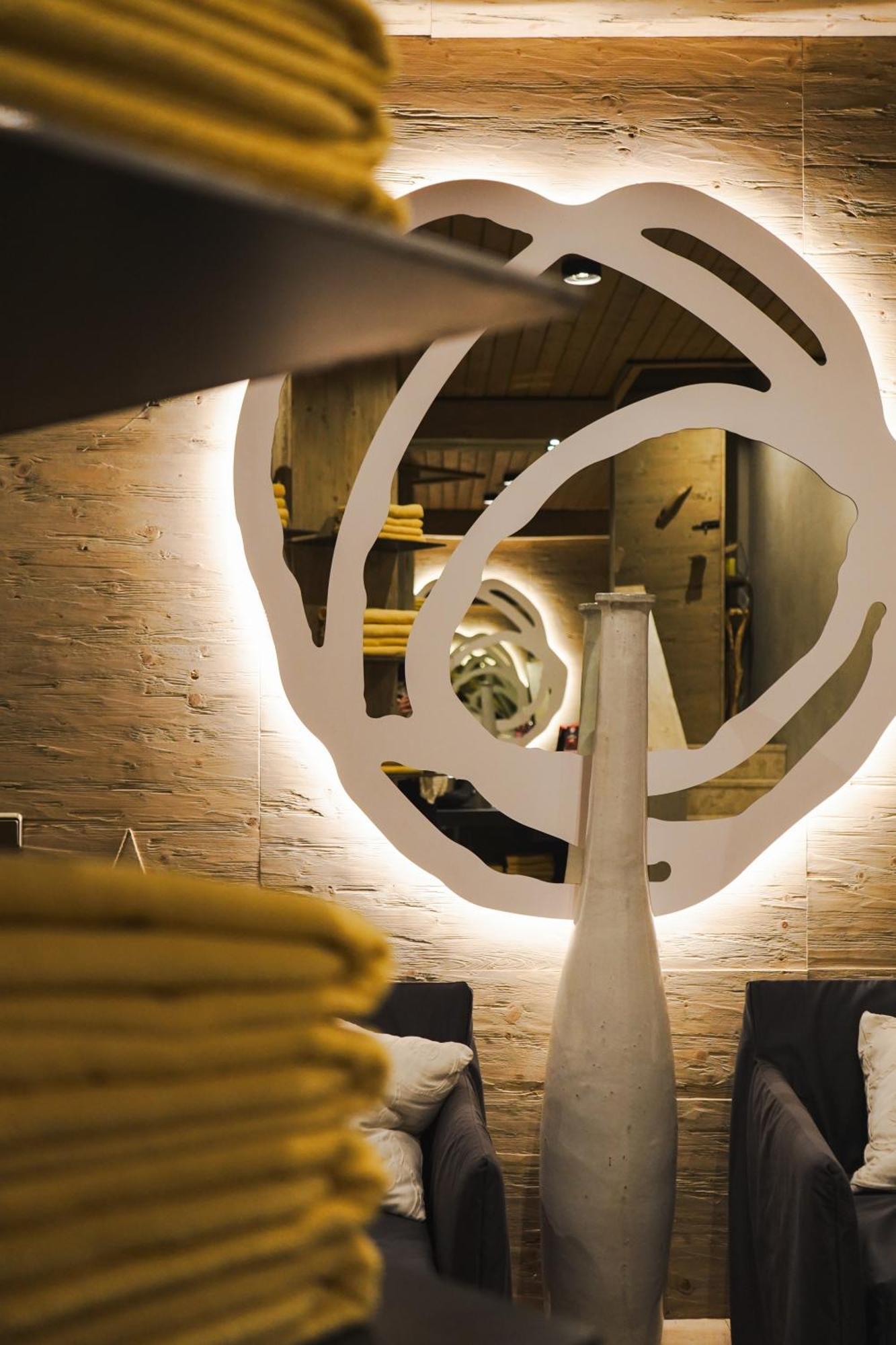 Boutique House Happyellow Saalbach-Hinterglemm Exterior foto
